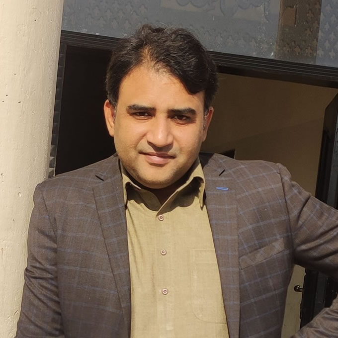 https://www.drslf.com/wp-content/uploads/2023/02/Salman-Younas-team.jpg